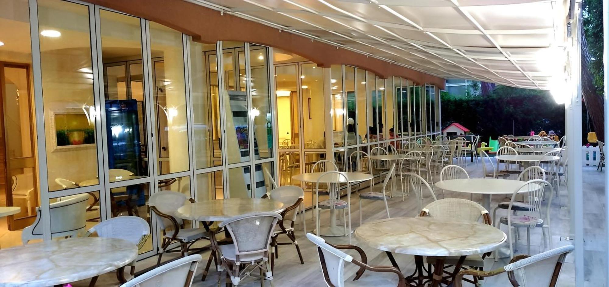 Hotel Gioiosa Cesenatico Exterior photo